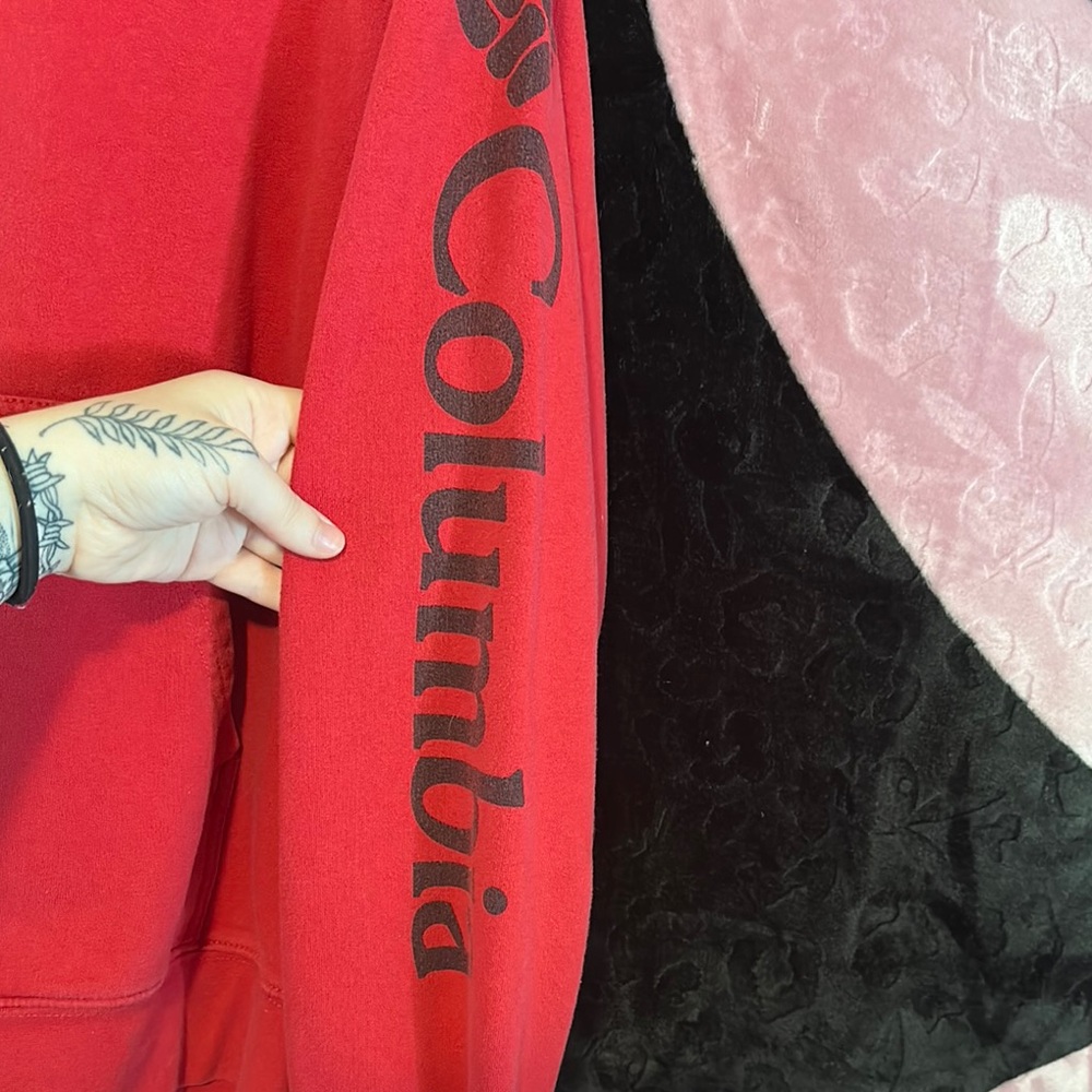Columbia Red Sweatshirt - Picture 3 of 4
